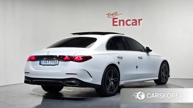 Mercedes-Benz E-Class W214 id 4743844 из Кореи 12
