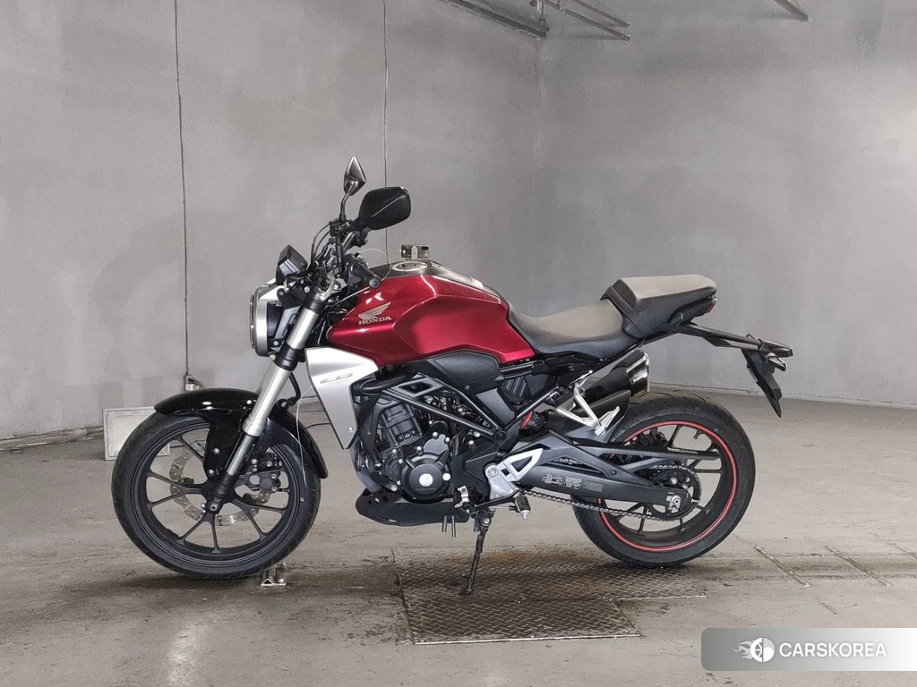 Проданный Honda CB250R 2018 из Японии, фото 2