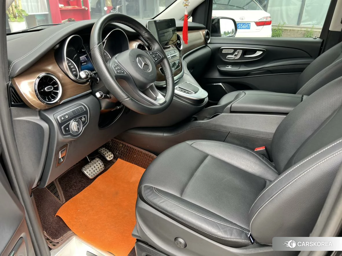 Mercedes-Benz V-class id 4499087 из Китая 7