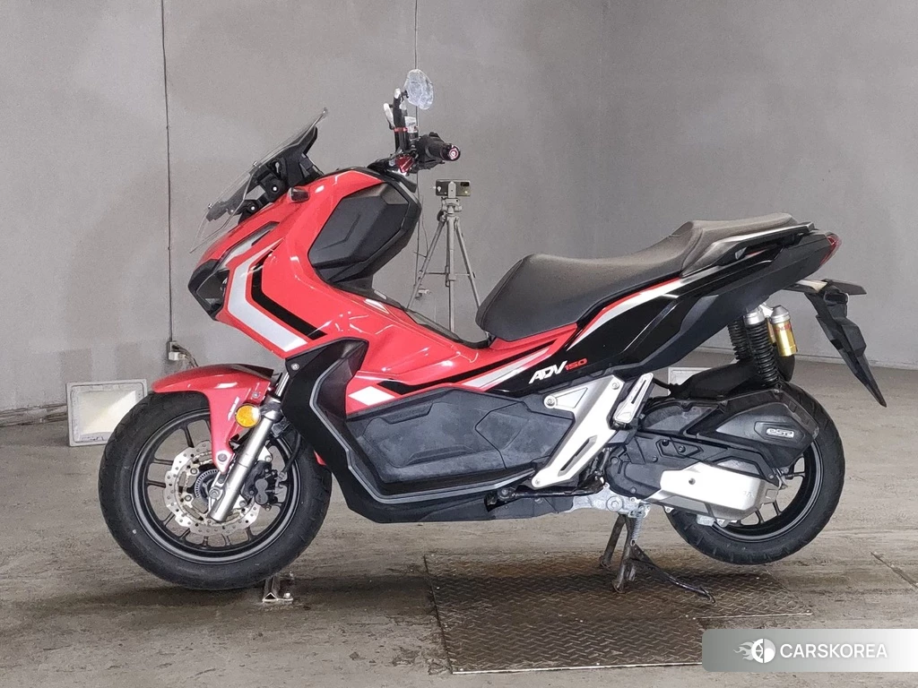 Проданный Honda ADV150 2019 из Японии