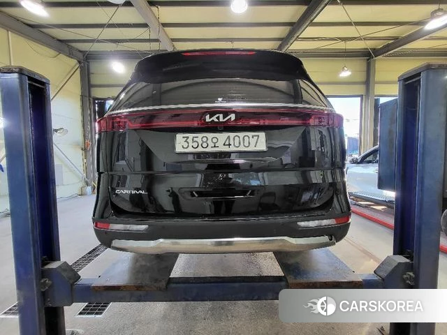 Kia Carnival 4th generation 2023 Черный из Кореи, фото 2