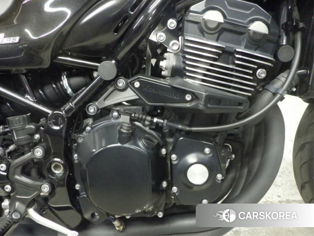Engine photo