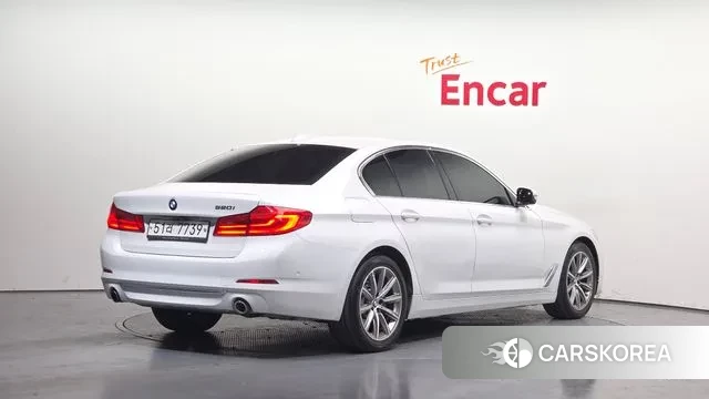 BMW 5 Series (G30) id 3687295 из Кореи 12