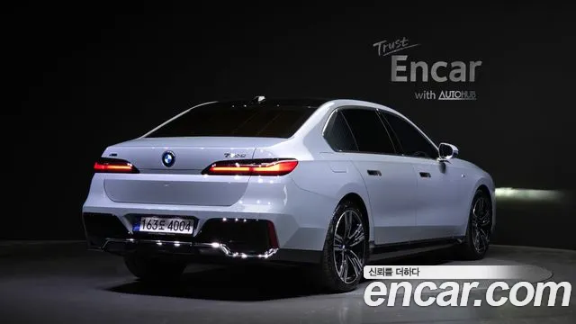 BMW 7 Series (G70) id 2837156 из Кореи 12