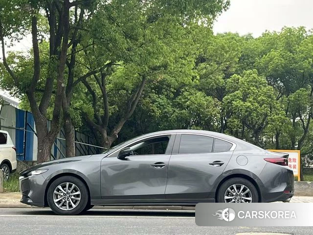 Mazda 3 Angkesaila 2021 Темно-серый из Китая, фото 6
