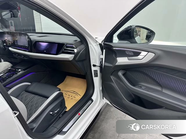 Audi A5L id 4275201 из Китая 10