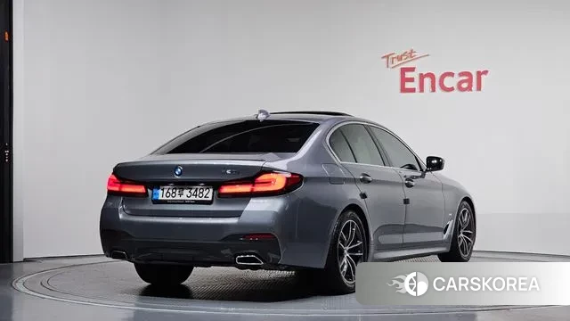 BMW 5 Series (G30) id 3487477 из Кореи 12