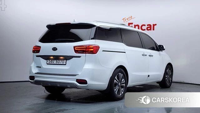 Kia The New Carnival id 4610493 из Кореи 12