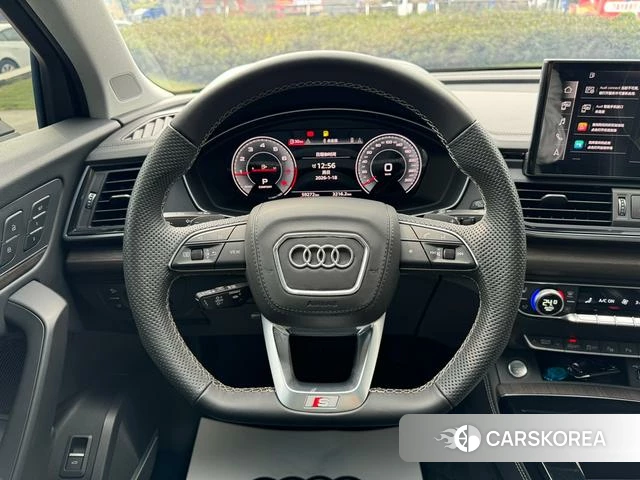 Audi Q5L id 3857940 из Китая 12