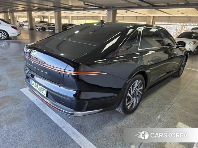 Hyundai Grandeur (GN7) id 3909616 из Кореи 12