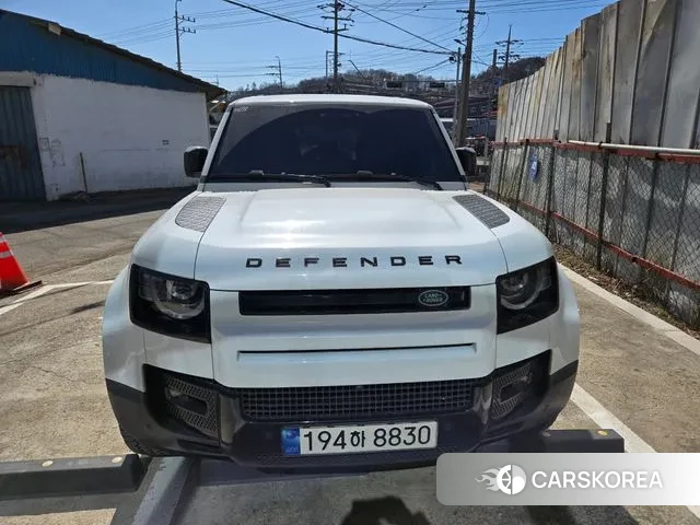 Land Rover Defender (L663) 2023 Жемчужный цвет из Кореи, фото 2