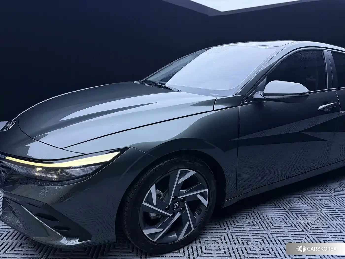 Hyundai Elantra 2025 Черный из Китая, фото 4
