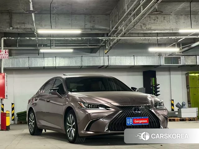 Lexus ES id 4298192 из Китая 12