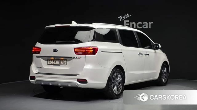 Kia The New Carnival id 4568376 из Кореи 12
