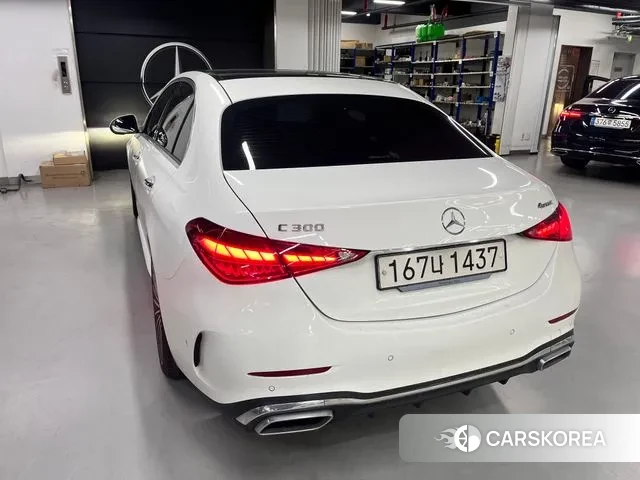 Mercedes-Benz C-Class W206 2023 Белый из Кореи, фото 2