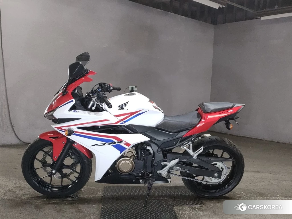Проданный Honda CBR400R 2016 из Японии, фото 2