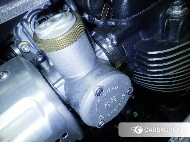 Engine photo