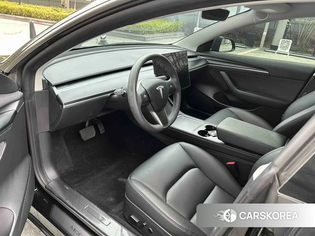 Tesla Model 3 2022 Черный из Китая, фото 2