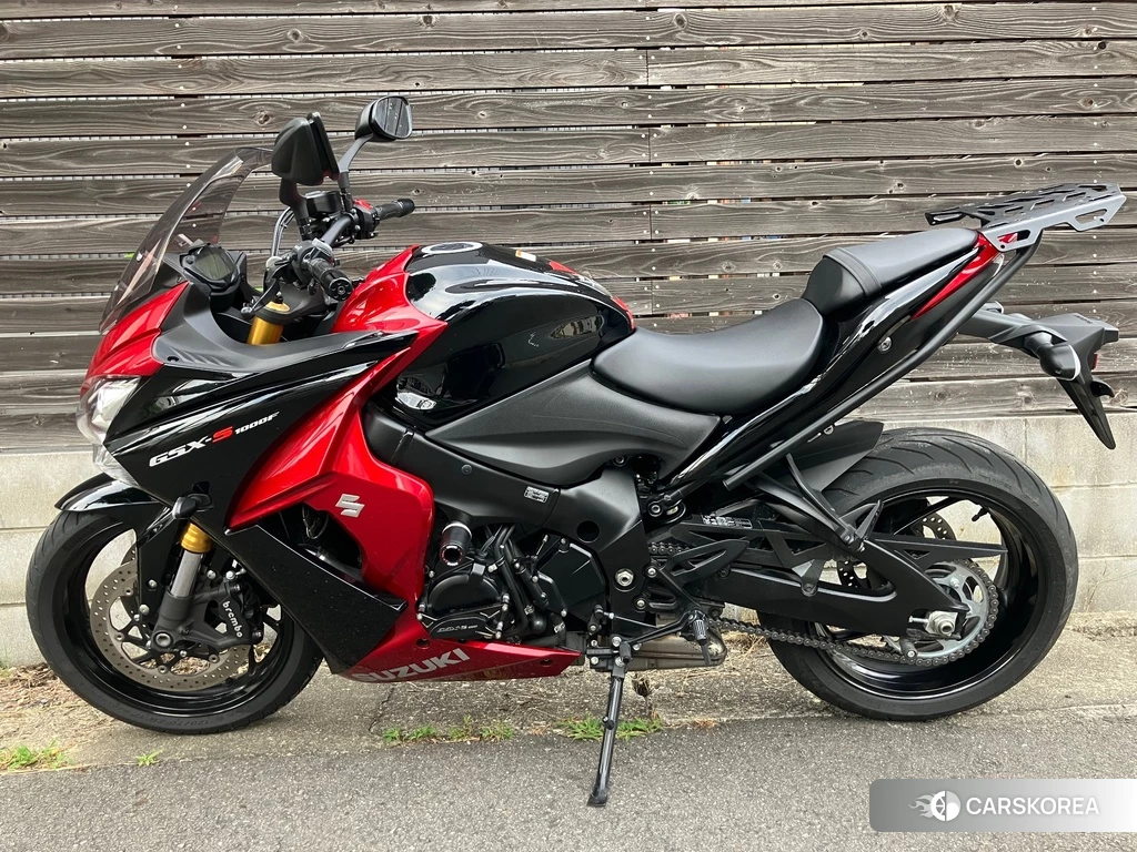 Проданный Suzuki GSX-S1000F 2017 из Японии