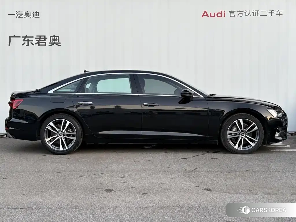 Audi A6L id 4617069 из Китая 10