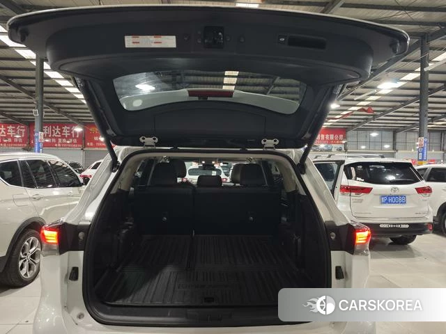Toyota Highlander id 4336185 из Китая 9