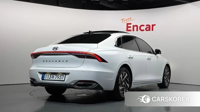 Hyundai The New Grandeur IG Hybrid id 4768816 из Кореи 12