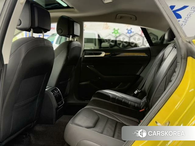 Volkswagen CC 2021 Желтый из Китая, фото 2
