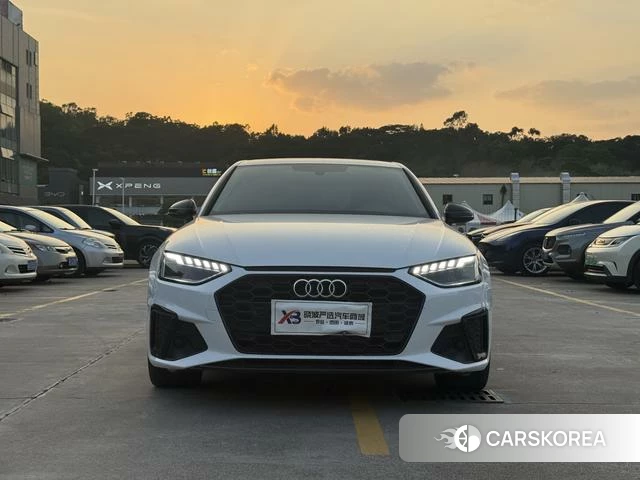 Audi A4L id 3913912 из Китая 12