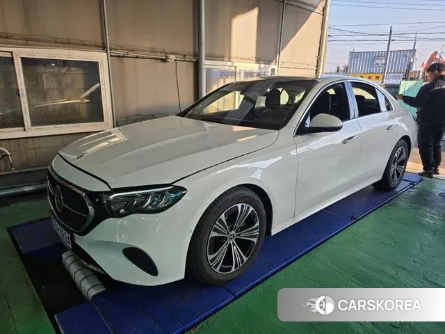 Mercedes-Benz E-Class W214 2025 Белый из Кореи, фото 5