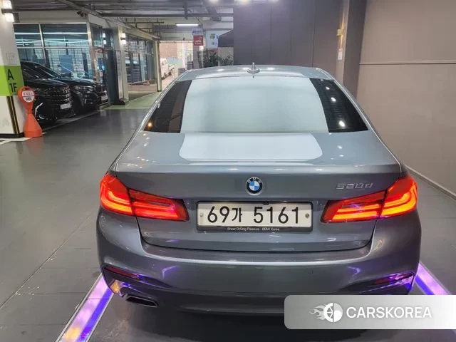 BMW 5 Series (G30) id 3695026 из Кореи 9