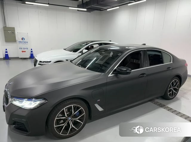 BMW 5 Series (G30) 2021 Черный из Кореи, фото 2