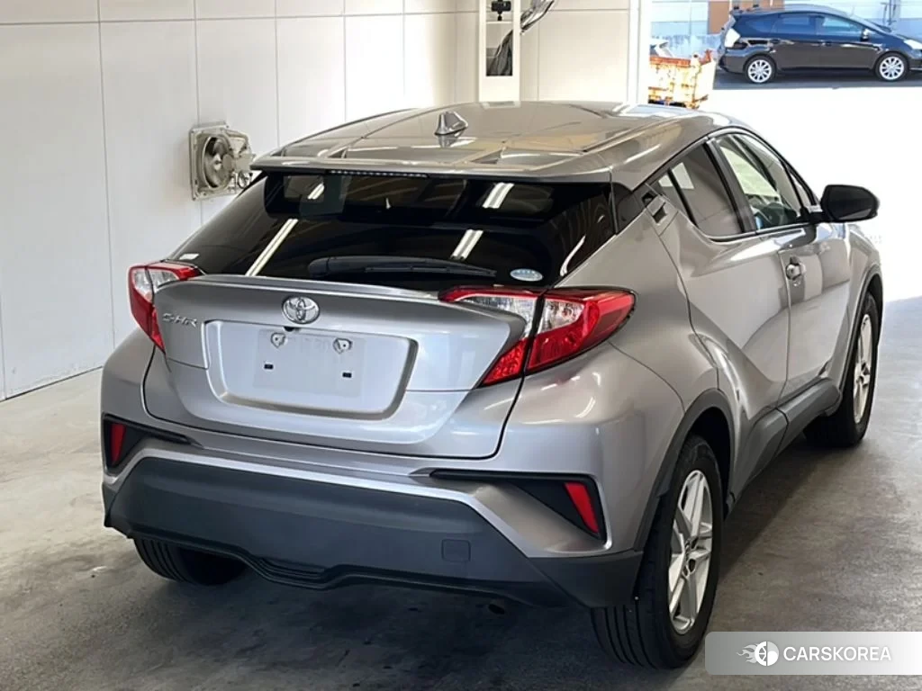 Toyota C-HR 2020 из Японии, фото 2