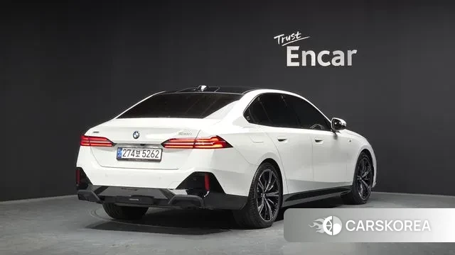 BMW 5 Series (G60) id 3716197 из Кореи 12