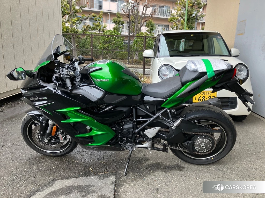 Проданный Kawasaki NINJA H2 SX SE 2022 из Японии
