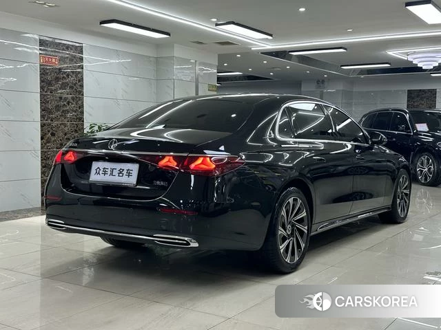 Mercedes-Benz E-class id 4275448 из Китая 12