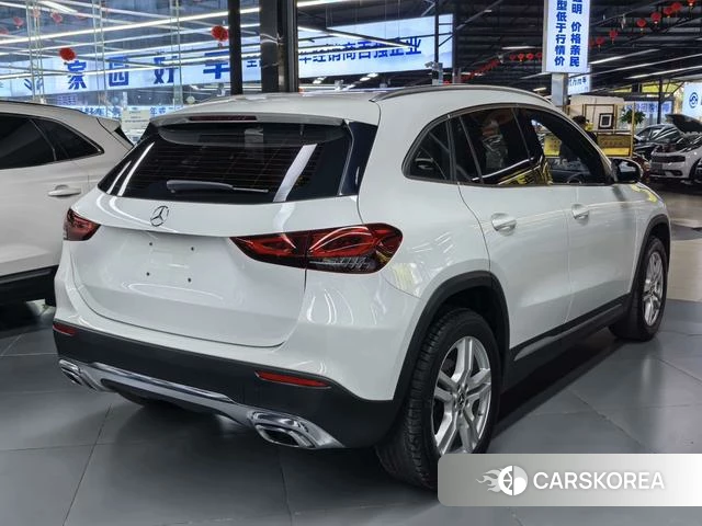 Mercedes-Benz GLA 2022 Белый из Китая, фото 2