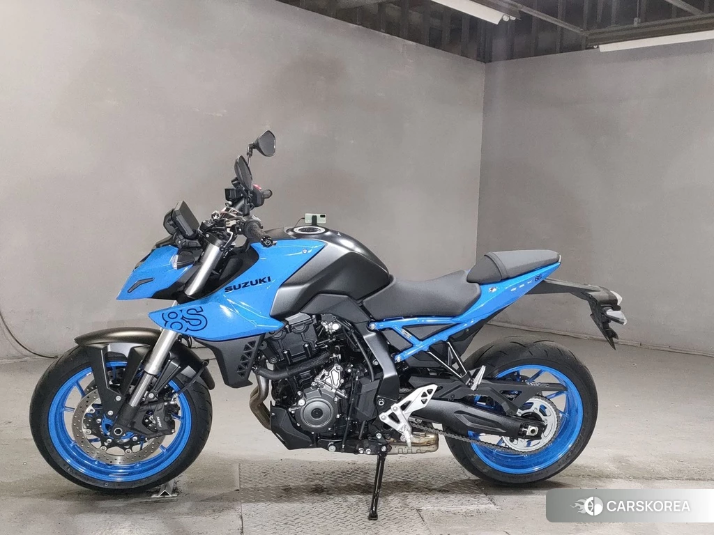 Проданный Suzuki GSX-8S 2023 из Японии, фото 2