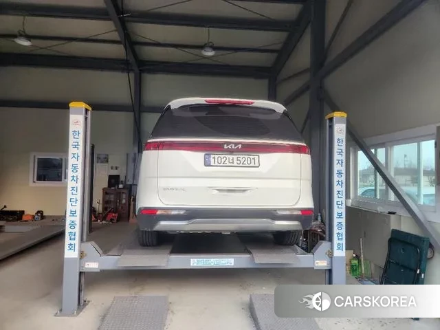 Kia Carnival 4th generation 2022 Белый из Кореи, фото 2