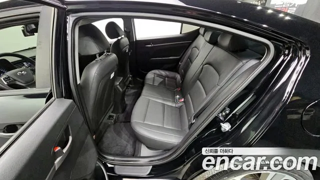 Hyundai Avante AD id 2699722 из Кореи 12