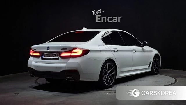 BMW 5 Series (G30) id 4230594 из Кореи 12