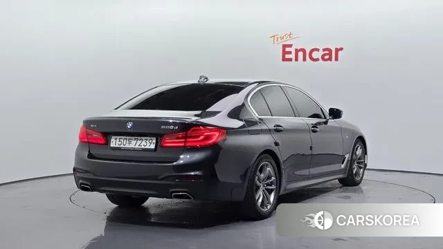 BMW 5 Series (G30) id 3033775 из Кореи 12