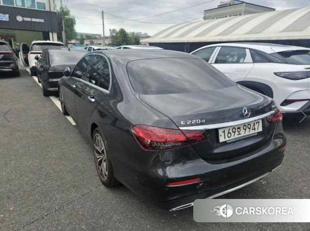 Mercedes-Benz E-Class W213 2022 Серый из Кореи, фото 2