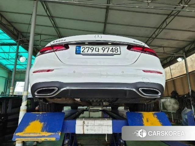 Mercedes-Benz E-Class W213 2021 Белый из Кореи, фото 2