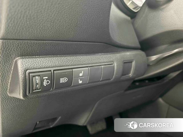 Toyota Corolla id 3889792 из Китая 9