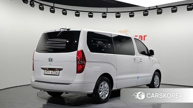 Hyundai The New Grand Starex id 3898436 из Кореи 12