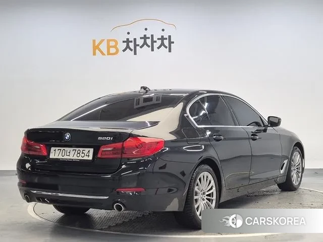 BMW 5 Series (G30) id 3661275 из Кореи 11