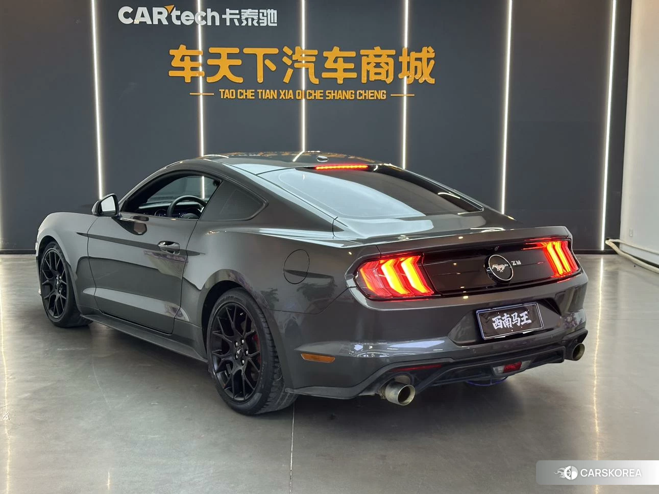 Ford Mustang 2020 Темно-серый из Китая, фото 2