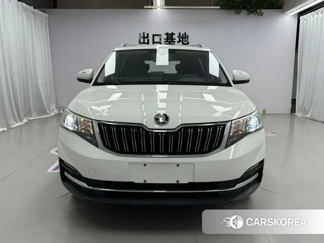 Skoda Komick 2022 Белый из Китая, фото 2