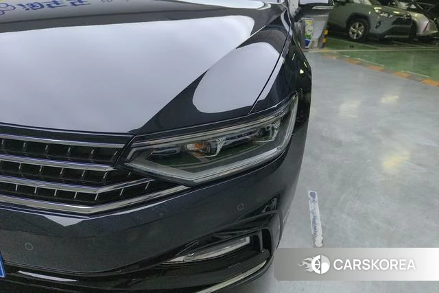 Volkswagen Magotan id 4253215 из Китая 9