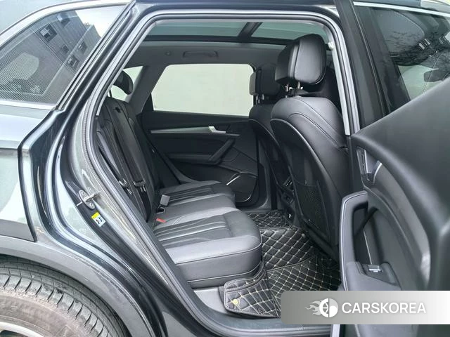 Audi Q5L id 4227324 из Китая 12